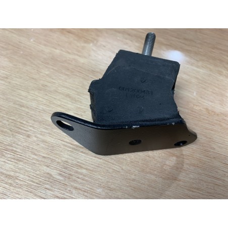 Support moteur coté gauche origine coté boite de vitesse (R5 Gt Turbo)