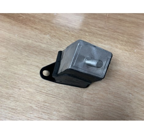 Support moteur coté gauche origine coté boite de vitesse (R5 Gt Turbo)
