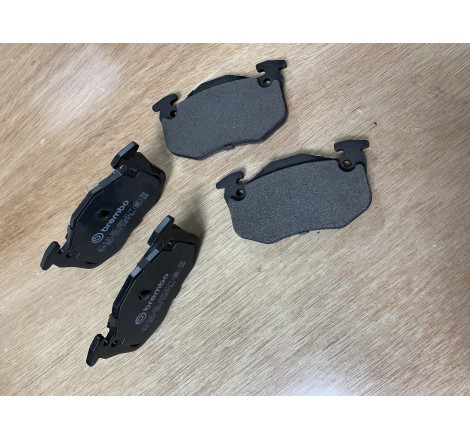 Plaquettes de frein arrière (R5 Gt Turbo - R9/R11 Turbo - Clio 16 S/Williams - R19 16 S - Mégane Coupé 16 S - Clio 2 RS)