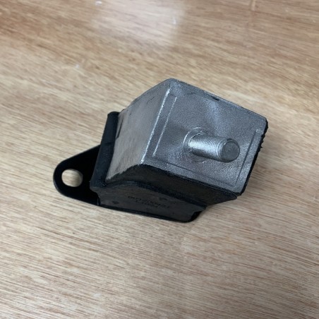 Support moteur cote gauche origine cote boite de vitesse (R5 Gt Turbo)