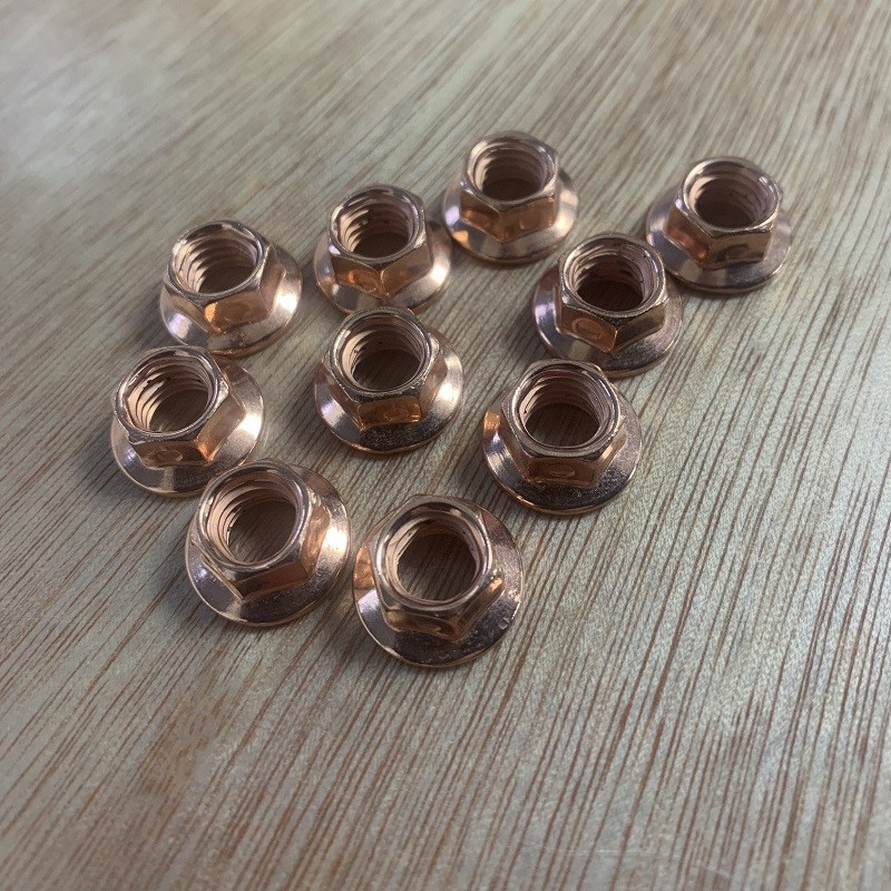 Ecrou autobloquant pour echappement M8x125 - Serrage avec une cle de 10