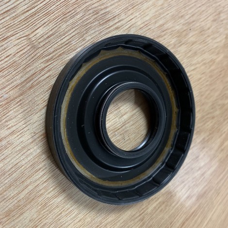 Joint spi de boite de vitesse JB3/JC5, avec differentiel a Ecrou